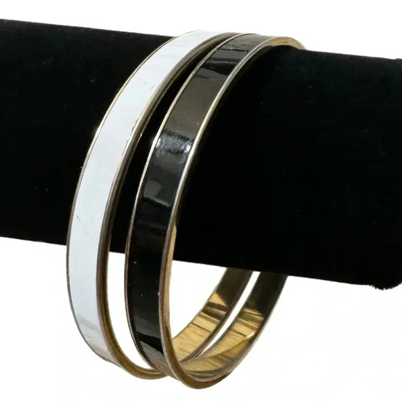 Set Of 2 Vintage MONET Signed Gold Tone White Black Slender Bangle Bracelets - Picture 2 of 8